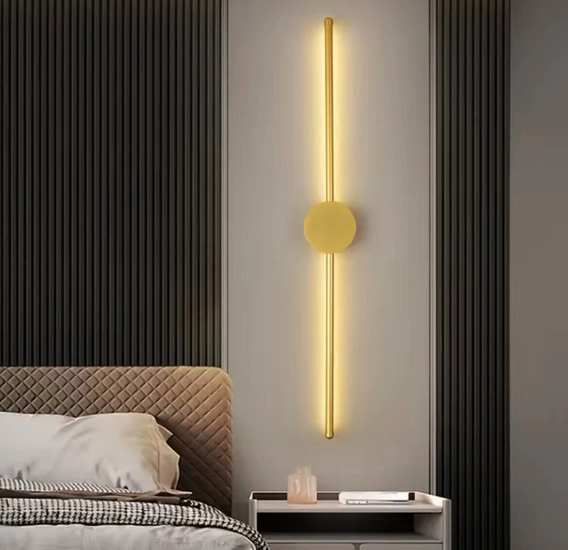 Slim LED Linear Stick Modern Wall Light In Gold