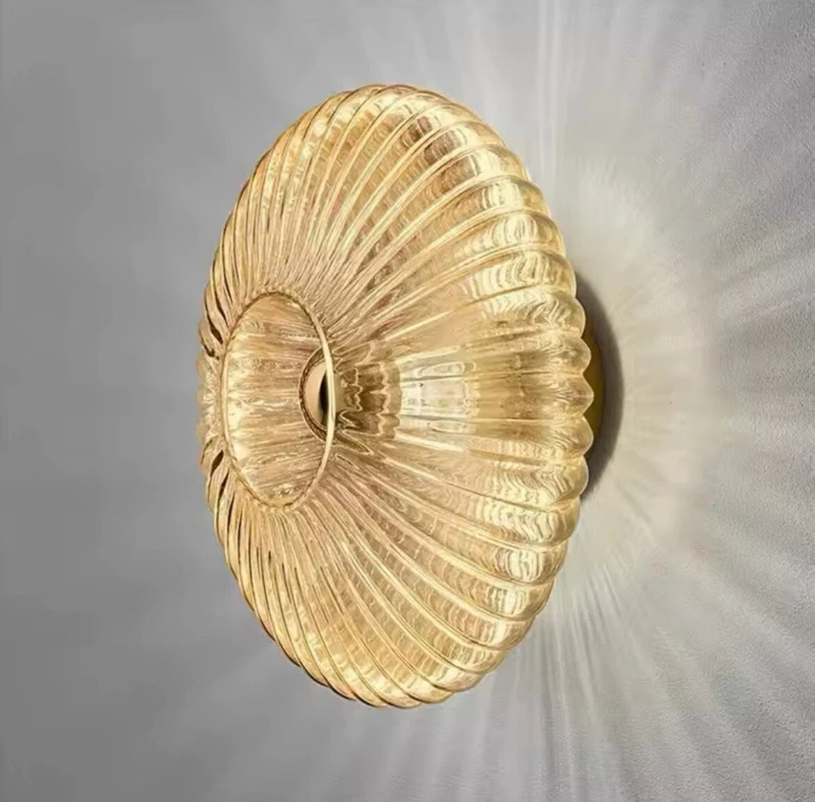 Decorative Ribbed Glass Round Wall Sconce Light