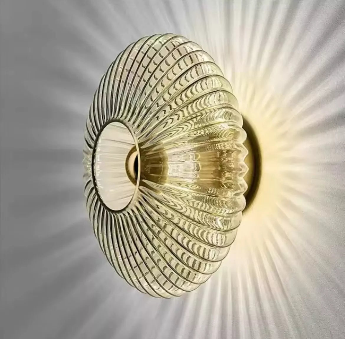 Decorative Ribbed Glass Round Wall Sconce Light